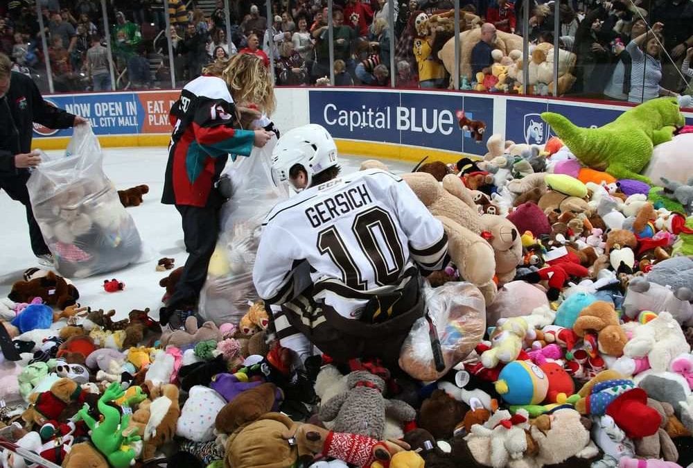 Teddy Bear Hockey Toss Hits All-Time Record