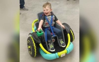 Tobotocis Students Spread Smiles