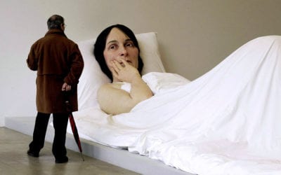 Ron Mueck – Super Realistic Sculptures
